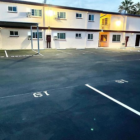 Royal Lodge Coalinga Εξωτερικό φωτογραφία